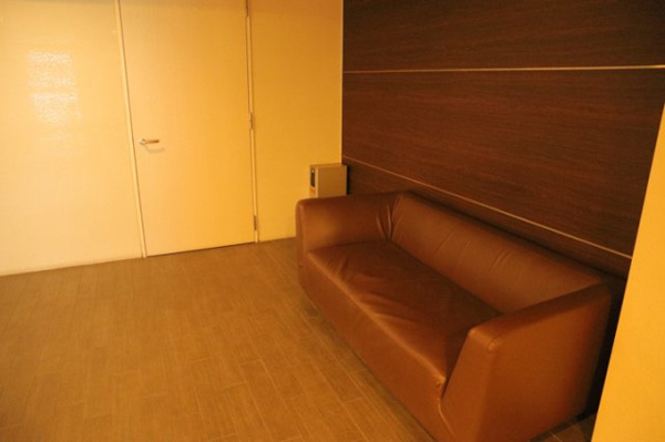 ダイアパレス八王子大和田のラウンジ