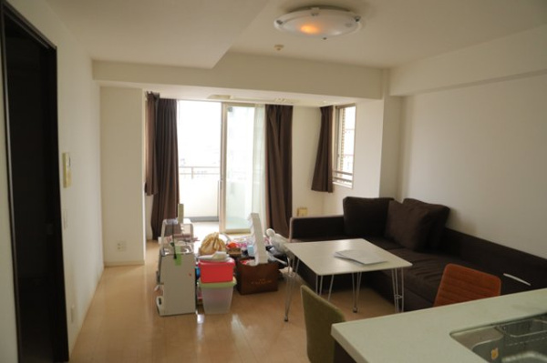 ダイアパレス八王子大和田の居間