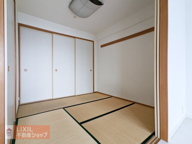 い草の香りに包まれて。一日の疲れを癒やす、心落ち着く和の空間。
