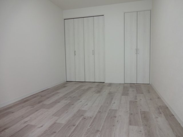明るい洋室です