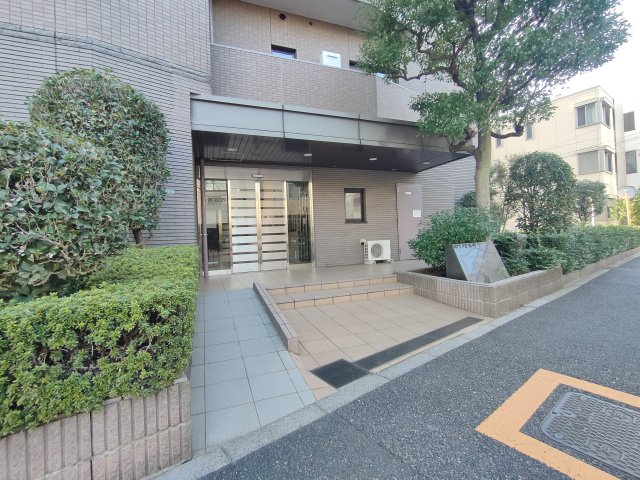 【エントランス】