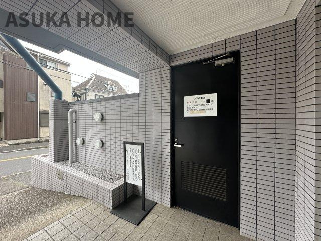 ゴミ置き場の綺麗に整備されています。