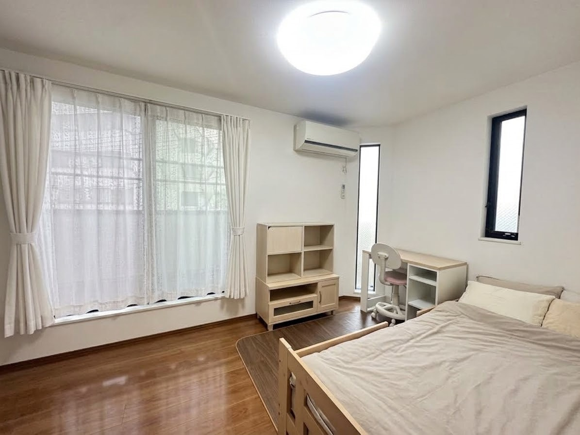 ■洋室■　3階の「6.41帖」のお部屋！　※掲載写真をCG加工により家具消しを行っております。