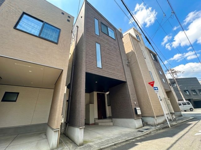 ■外観■　築10年の築浅戸建て♪