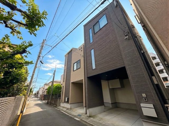 ■外観■　築10年の築浅戸建て♪