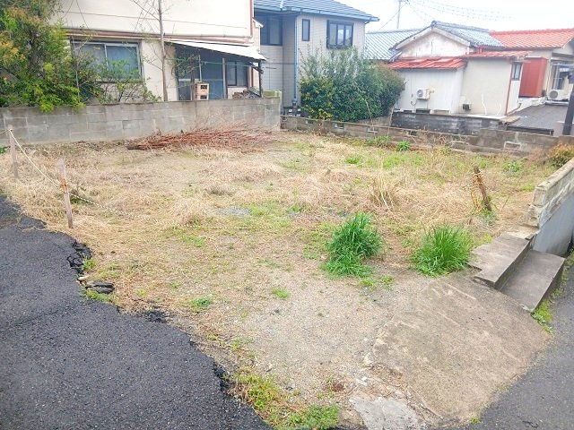 外観：327002234144