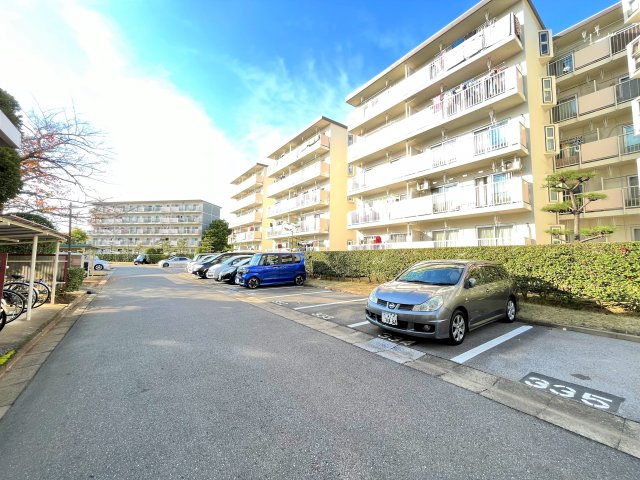 敷地内駐車場です！