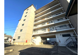 中島コーポラスの外観