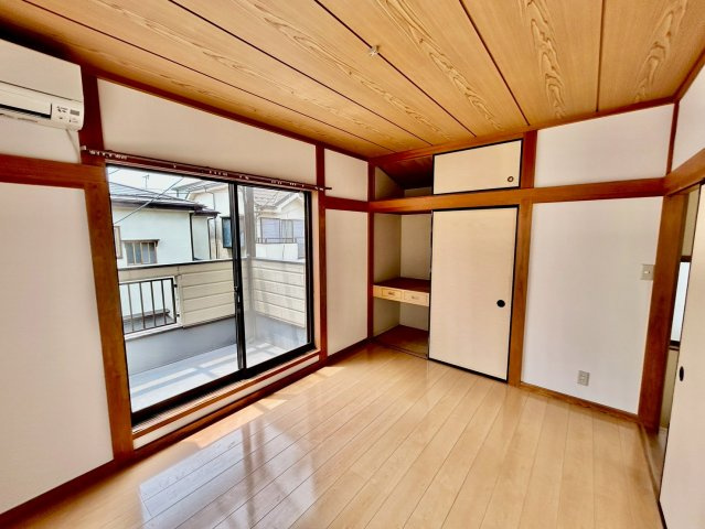 洋室6帖・収納付きで、お部屋がすっきり片付きます。