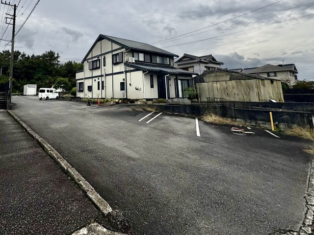 敷地が約140坪と広々としています。自由な間取りでお家が建てられます。