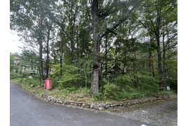 北杜市大泉町谷戸　売別荘地の外観