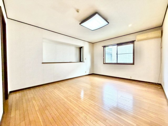 2階の洋室☆主寝室にいかがでしょうか？(^^♪