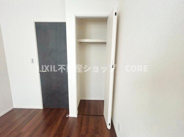 全居室に収納を完備しておりますので、居室の全空間を有効活用出来ます。