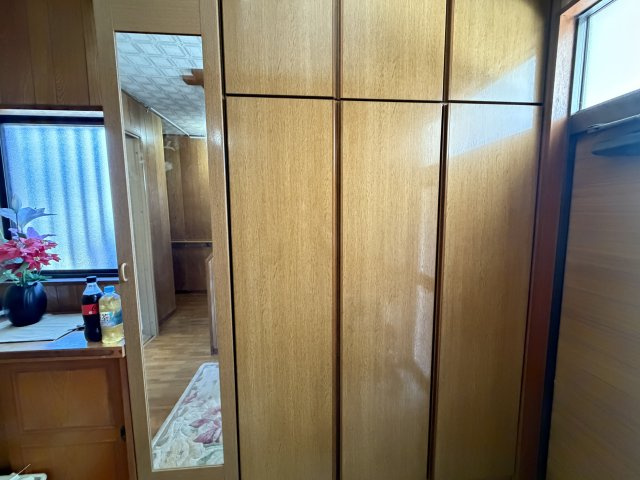 姿見がついているため出発前に身支度を確認できます。