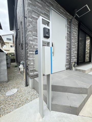 ＴＶモニター付インターホンは録画機能つきで防犯に安心。お客様の姿が見えて応対ができます。