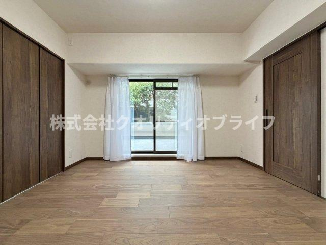 子供部屋やリモートワーク用の書斎にもぴったりな洋室。各室にしっかり収納が完備されているため、お部屋を広くスッキリと使うことができ、レイアウトの自由度も高い空間です。