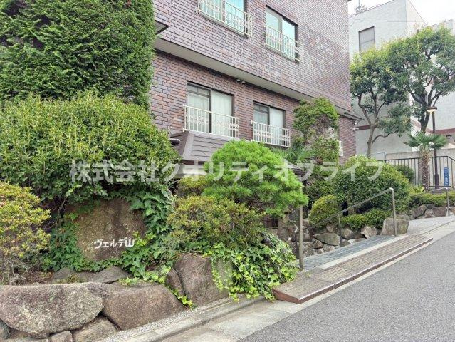 植栽も整えられていて管理が行き届いてます