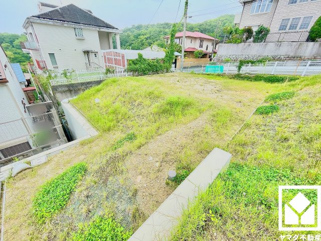 阪急今津線「仁川」駅まで徒歩21分の立地。毎日の通勤・通学だけでなく、休日のお出かけまで利便性に優れています。