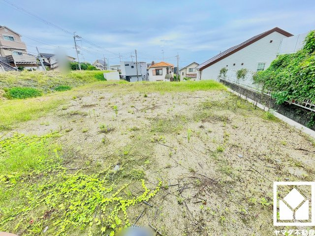 現況更地のため、余分な解体費用を抑えられ、スムーズに建築に入れます。