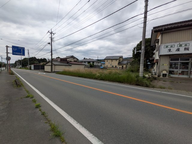 大通りに面した開放感ある売土地！広々とした敷地を活かして、店舗併用住宅など多彩なプランが検討可能です