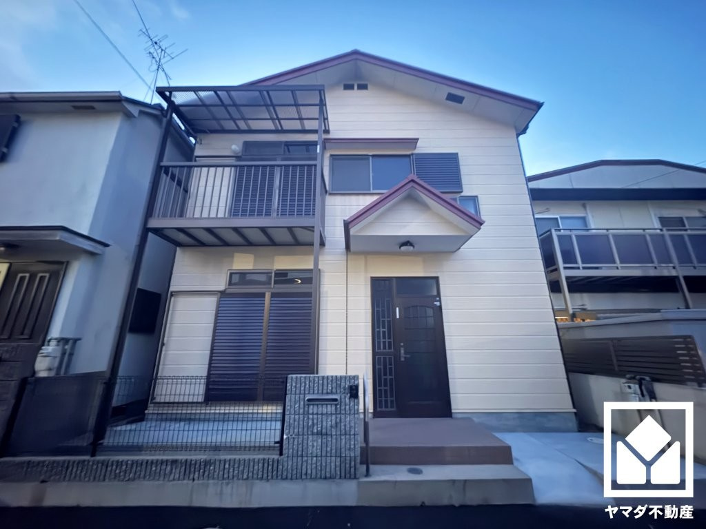 外観：328000617858