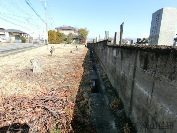 【南アルプス市飯野　事業用地向け売地の外観】