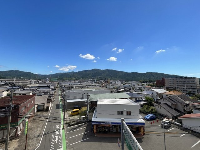 ☆見晴らしの良い眺望☆陽当たり良好で山々を一望できます♪