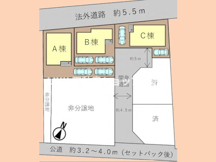 こちらはB号棟です。車種にもよりますがカースペースは2台分ございます！