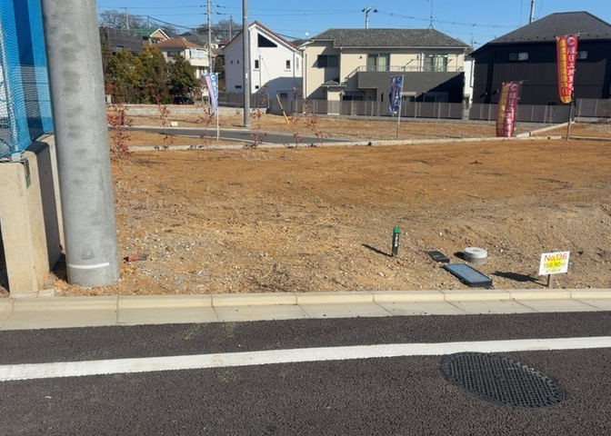 物件の詳細については、現地を見てわかること以外に、役所や法務局などで調べないとわからないことがあります。そのため、現地に行く場合は、もしこの物件を買ったらどのような生活ができるかをイメージしましょう。