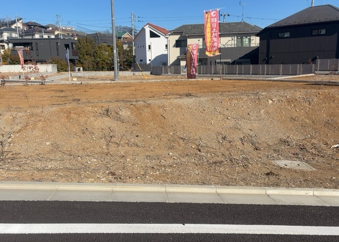 家を建てる前提で土地を探している場合、地盤の丈夫さは譲れない条件の一つです。地盤が脆弱だと追加工事が必要となります。また、過去に地盤沈下や液状化現象を起こした土地は、できるだけ避けた方がいいでしょう。