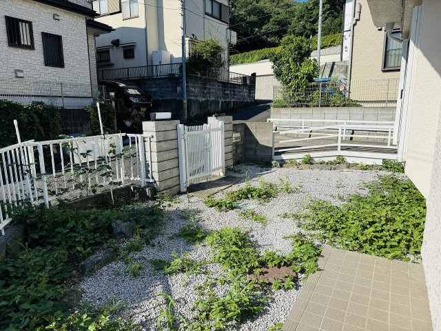～ガーデニングなども楽しめる庭付き～