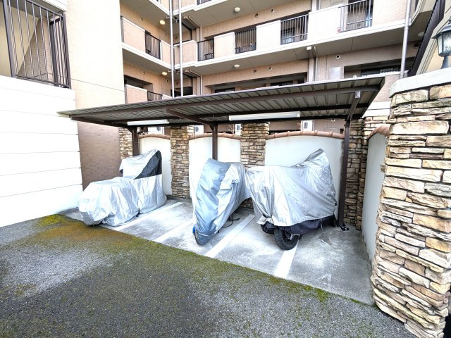 バイク置き場