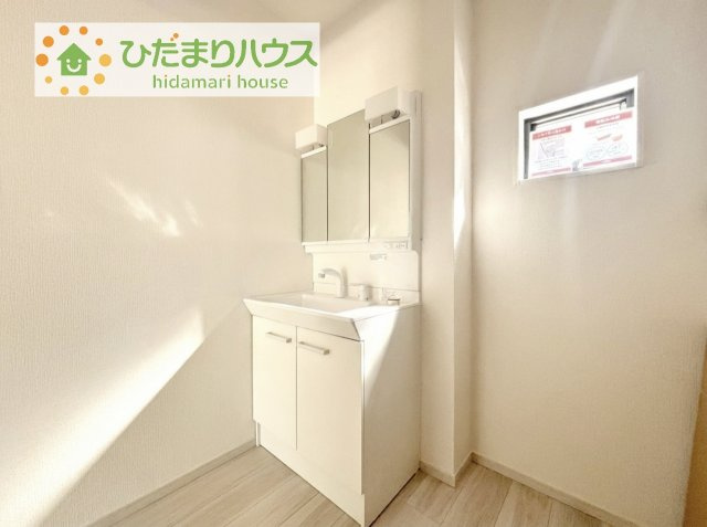 シンプルで使い勝手の良い独立洗面台！