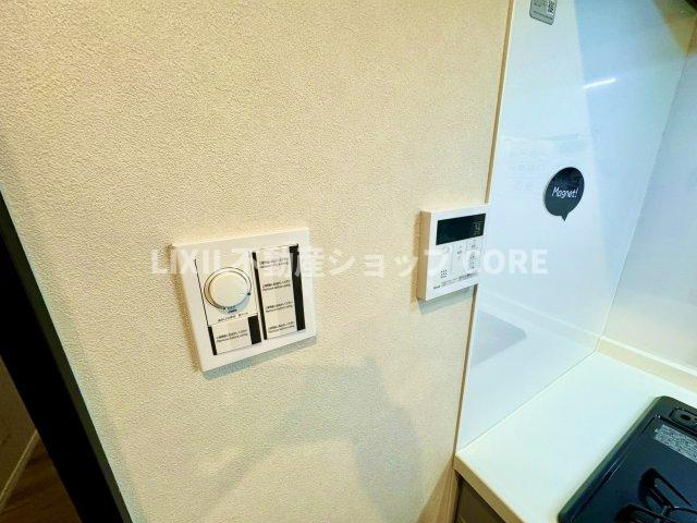 追い炊き機能付きオートバス浴室暖房乾燥機付きで1年中快適なバスタイムをお過ごしいただけます。　
