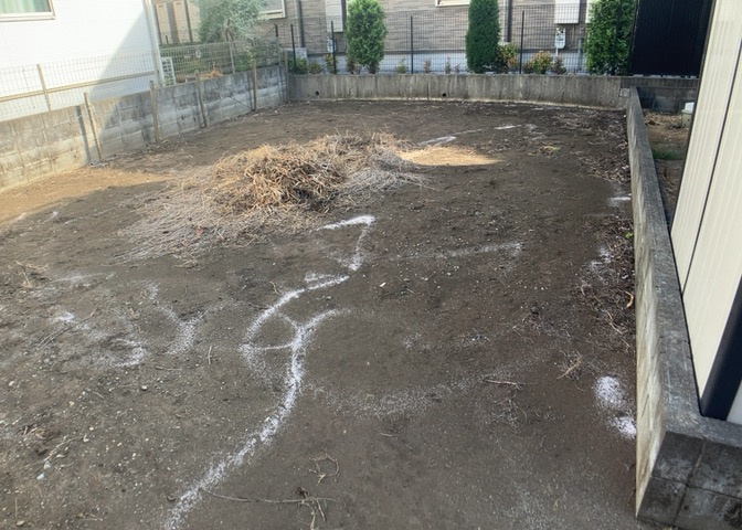 土地を買う際、住む地域の自治体や福祉の補助制度にも注目してみましょう。子供や老人の医療補助やゴミ出しのルールなど、自治体によってルールに大きな違いがあるため、暮らしやすい土地で判断するとよいでしょう。