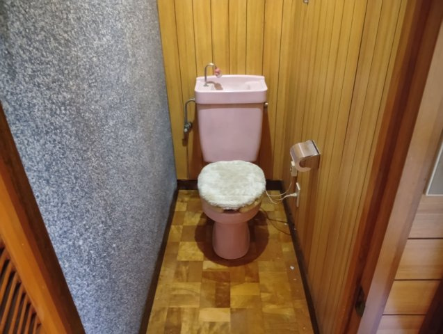 トイレが各階にあります。忙しい朝や、ファミリー世帯は助かりますね。