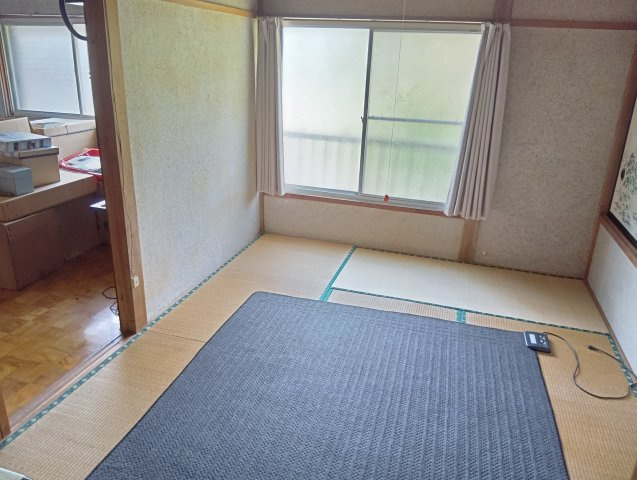 来客スペース・子供の遊び場・昼寝スペースなど色々と幅広く使える大活躍の和室です。