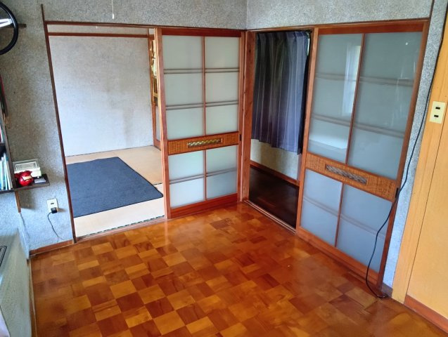 窓も多く明るいので家族団欒の楽しい時間が過ごせそうですね。