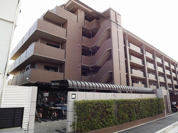 RC造5階建て