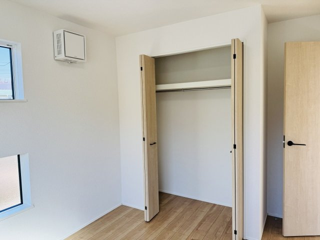 ～収納力の高いクローゼット完備～