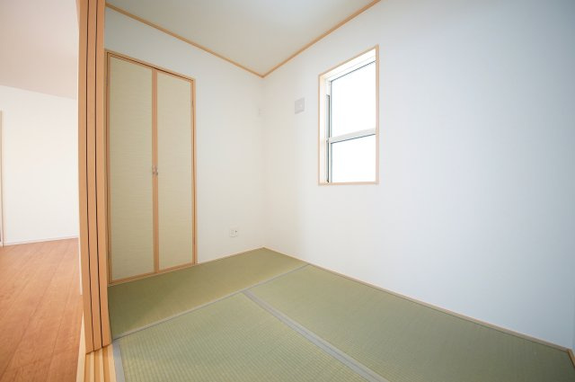 キッズスペースや書斎など様々な使い方が出来る畳のお部屋
