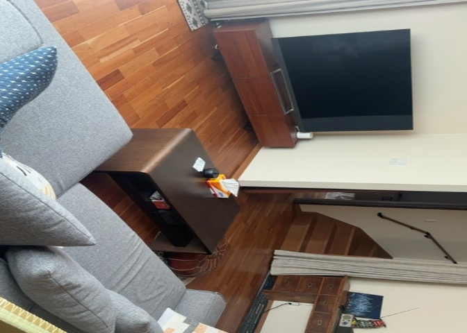 L型アイランドタイプは、キッチンからダイニングにもリビングにも目が行き届くので、とても使いやすい配置です。L字型独立タイプは、キッチンを独立させてるためLDKというよりもLDといった様なイメージです。