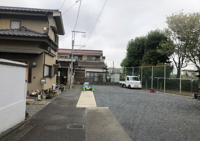 道路までの距離や建物のサイズ感も実際の現地を確認下さい。　