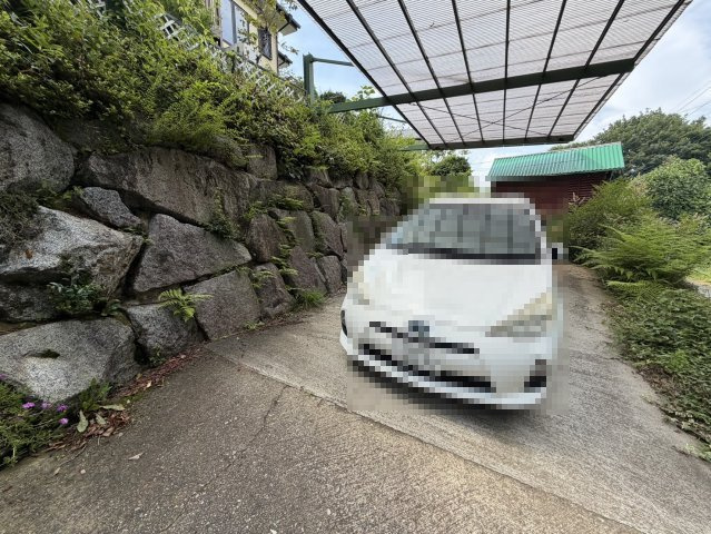 駐車場に車を止められます