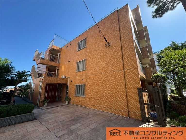 外観：328000621424