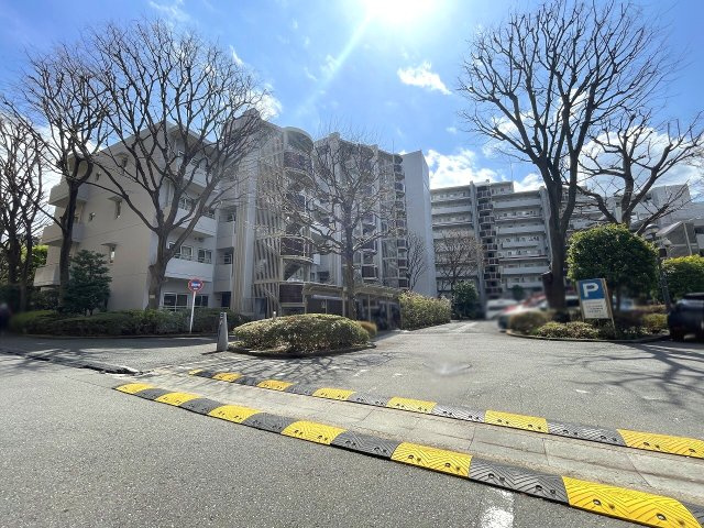 教育施設と商業施設が充実　