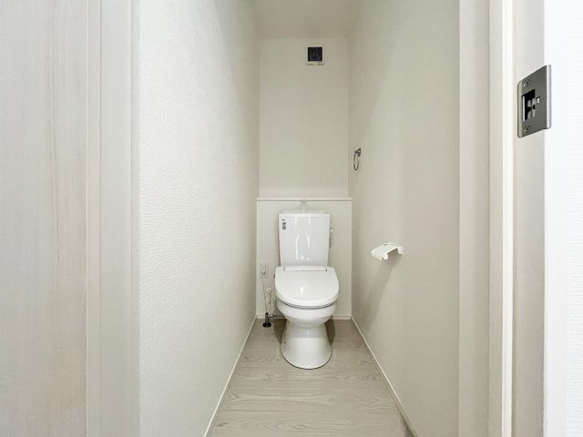 2階にもトイレがついています。朝の混雑も避けれます