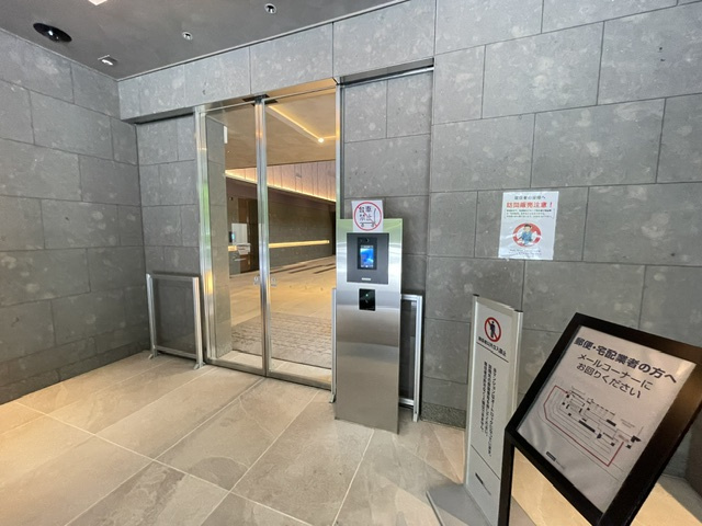 エントランス