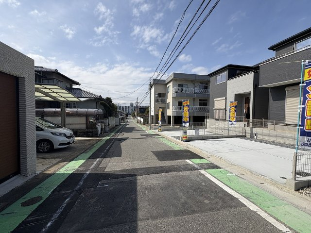 現地写真。前面道路です。