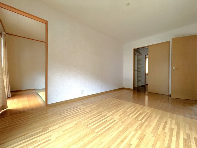 2階の洋室です♪